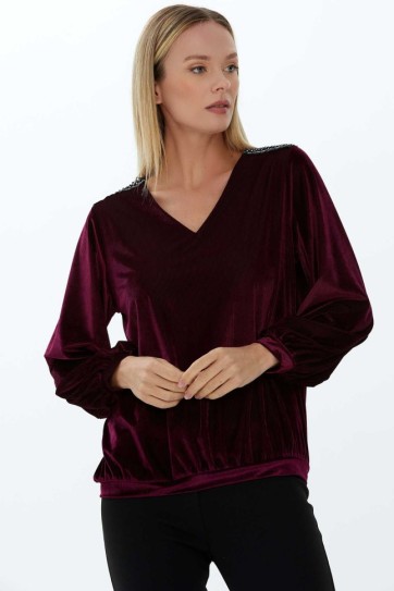 V Yaka Omuzları Aksesuarlı İnce Kadife Bluz