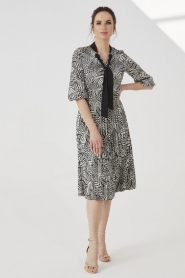 YK.KUŞ GÖZÜ AKS.PLİSELİ EMP.ELBİSE