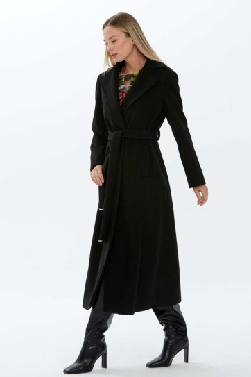 Erkek Yaka Üç Sıra Gazeli Manto