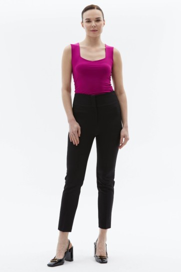 Kalın Kemerli Dar Paça Pantolon