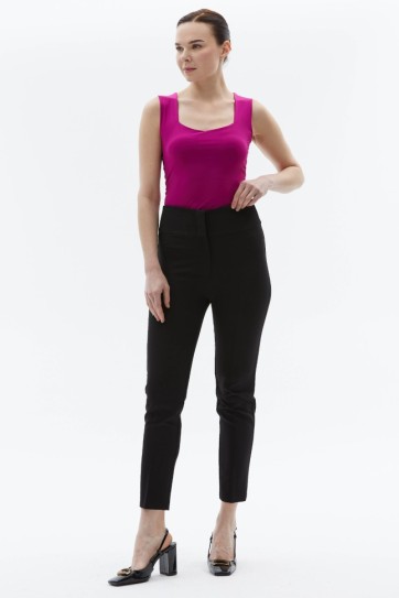 Kalın Kemerli Dar Paça Pantolon