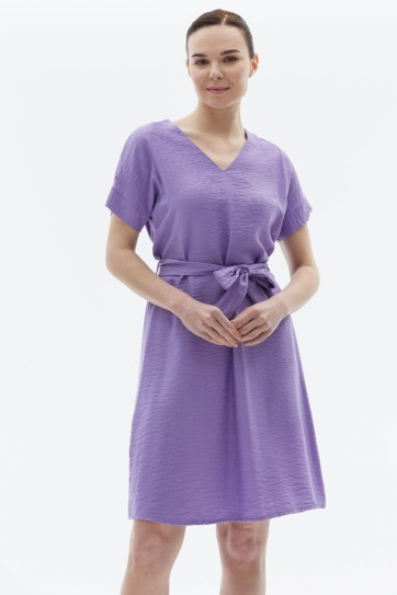 V Yaka Düşük Kol Kemerli Elbise