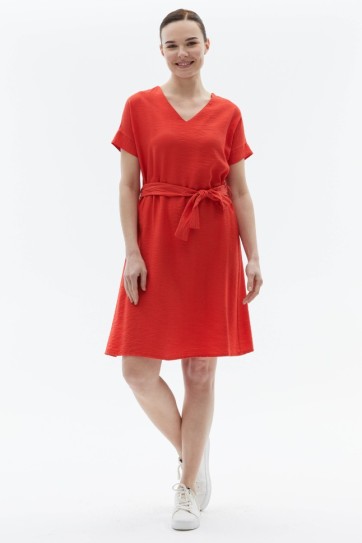 V Yaka Düşük Kol Kemerli Elbise