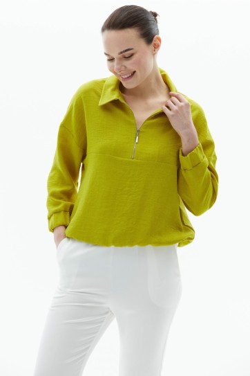 Önü Yarım Fermuarlı Etek Ucu Lastikli Bluz