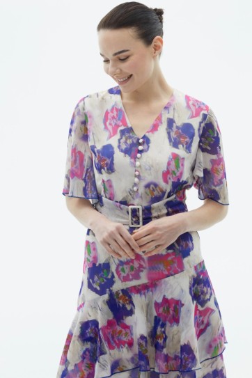 Önü Düğmeli Eteği Volanlı Sulu Boya Desen Elbise