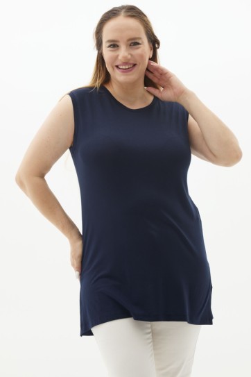 Büyük Beden  Kolsuz Yanı Yırtmaçlı Penye Bluz