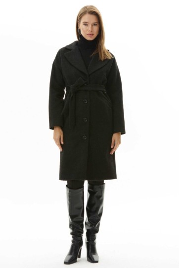 Erkek Yaka Bağlamalı Kaban