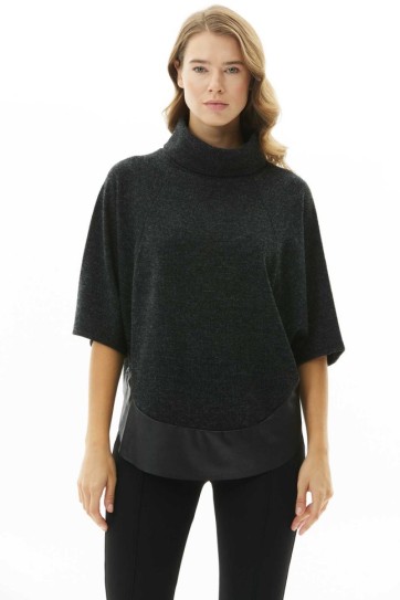 Etek Ucu Deri Kombinli Kolu Dökümlü Triko Bluz