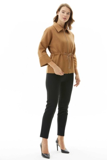 Beli Büzgülü Şömiziye Yaka Ceket