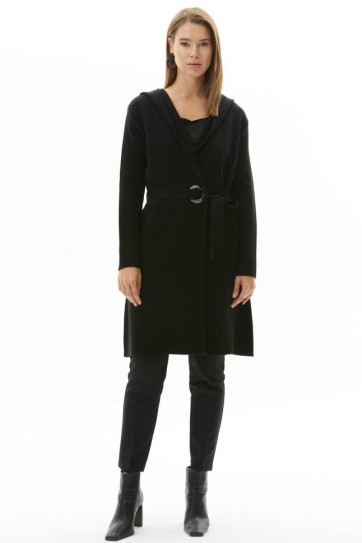 Önü Kuşgözü Aksesuarlı Bağlamalı Triko Hırka