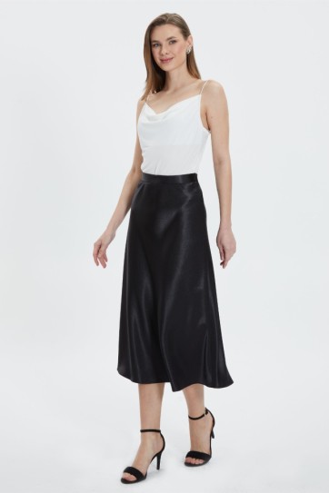 Beli İnce Kemerli Eteği Dökümlü Saten Etek