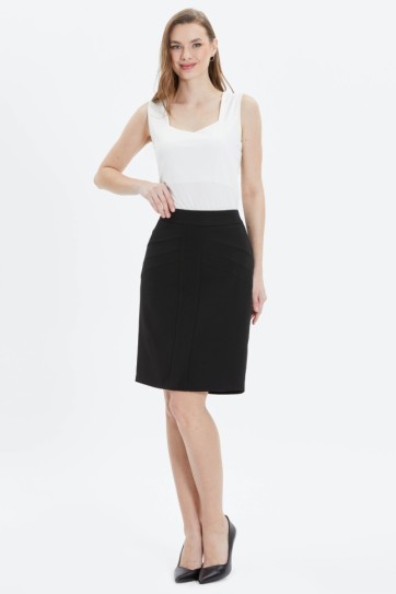 Önü Parçalı Dar Etek