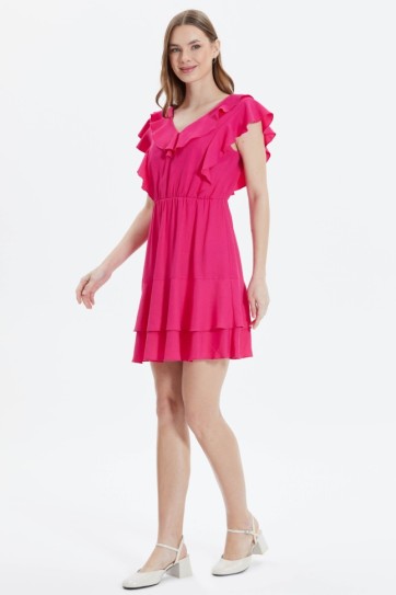 Yakası ve Etek Ucu Volanlı V Yaka Elbise