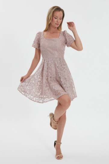 Kare Yaka Eteği Plikaşe Dantelli Payetli Elbise