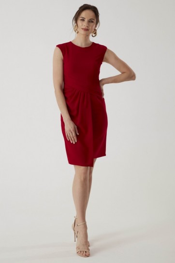 BELDEN BÜZG.PLİLİ KOLSUZ ELBİSE