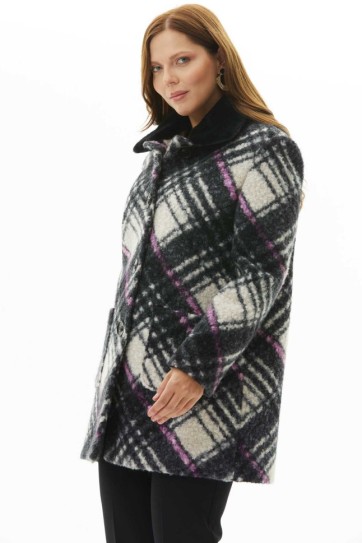 Büyük Beden Yakası Kürklü Ekose Kaban