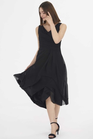 Üstü Kruvaze Arkası Dantel Kombinli Elbise