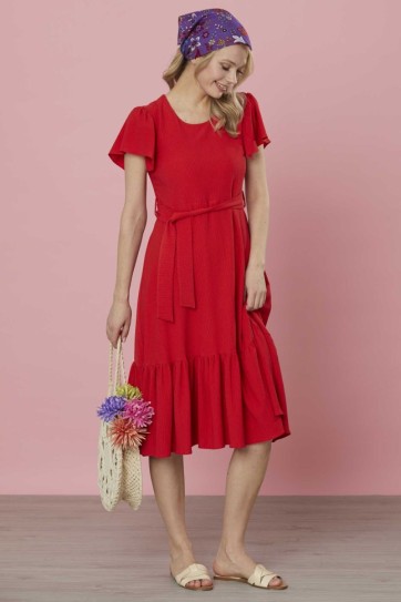 Eteği ve Kolu Volanlı Kemerli Elbise