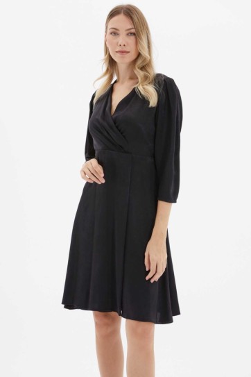 Kruvaze Omuzları Pileli Anvelop Elbise