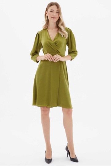 Kruvaze Omuzları Pileli Anvelop Elbise