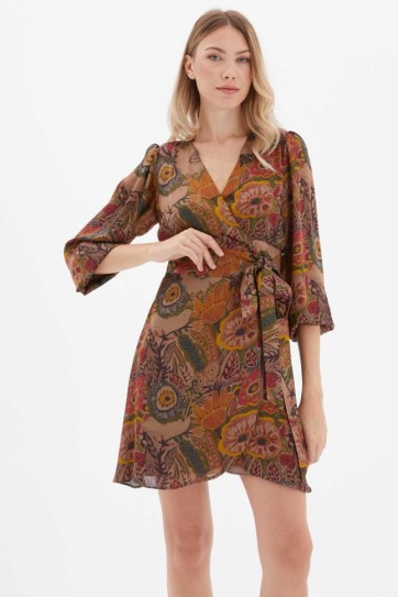 Yandan Bağlamalı Kruvaze Yaka Çiçek Desen Elbise