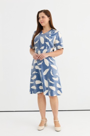 Büyük Beden Beli Kesikli Kuş Tüyü Desenli Elbise