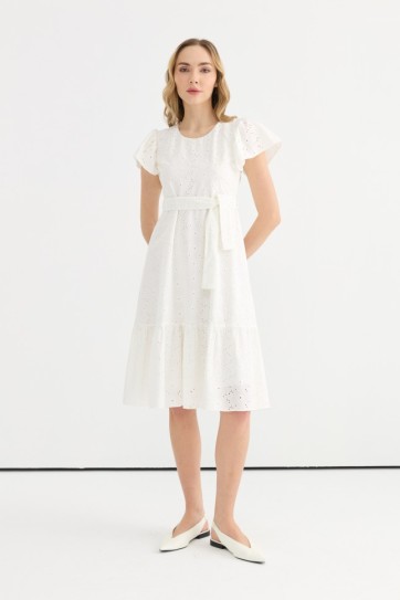 Kolu ve Etek Ucu Büzgülü Brode Elbise