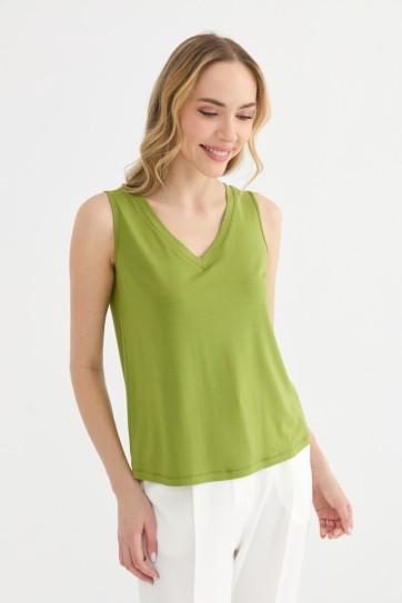 Önü V Arkası V Kolsuz Penye Bluz