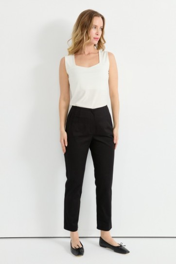 Önü Fleto Cepli Boru Paça Pantolon