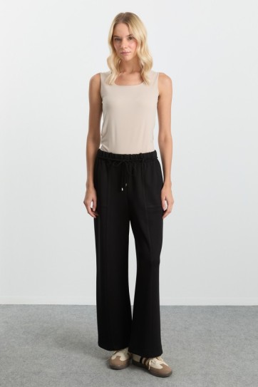 Beli Lastikli İnce Kemerli Bol Paça Örme Pantolon