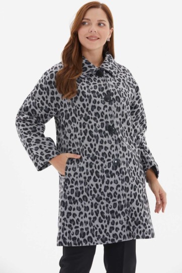 Büyük Beden Şömizye Yaka Leopar Desen Kaban