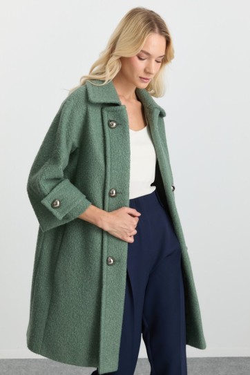 Mostrası Dönen Düğmeli Kaban