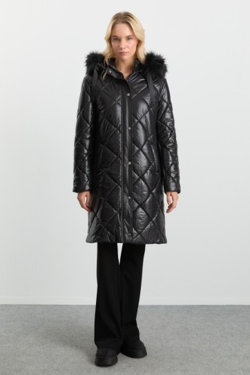 Yakası Kürklü Grogrenli Parlak Uzun Mont