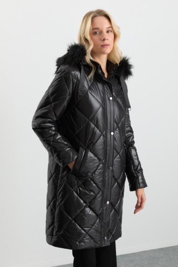 Yakası Kürklü Grogrenli Parlak Uzun Mont