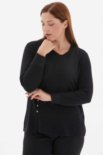 Büyük Beden Önü Taşlı Düğmeli Triko Bluz