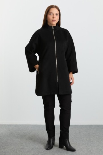 Büyük Beden Fermuarlı Yanları Yuvarlak Kaban