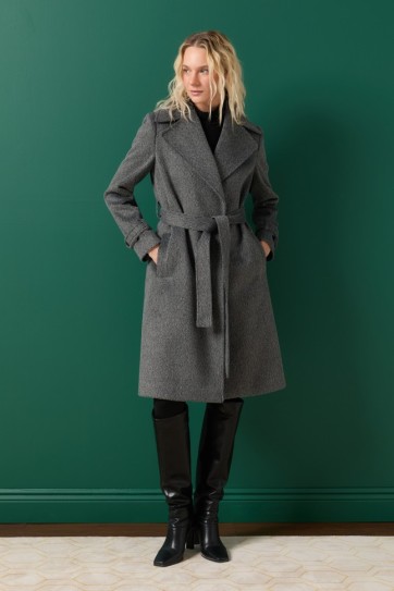 Erkek Yaka Bağlamalı Kaban