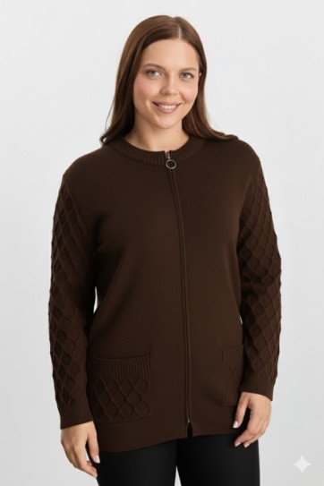 Büyük Beden Kolu ve Cebi Baklava Desen Triko Hırka