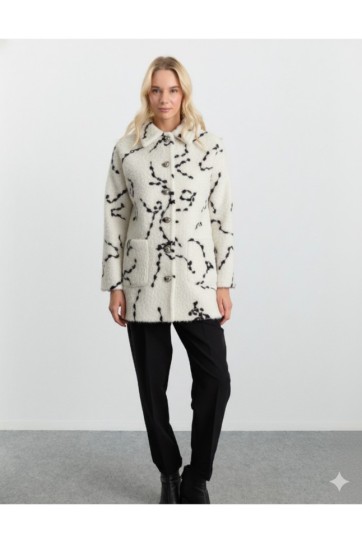 Şömizye Yaka Kendinden Desen Dıştan Cep Kaban