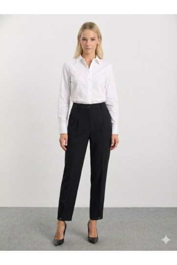 Paçası Düğmeli Arka Beli Lastikli Pantolon