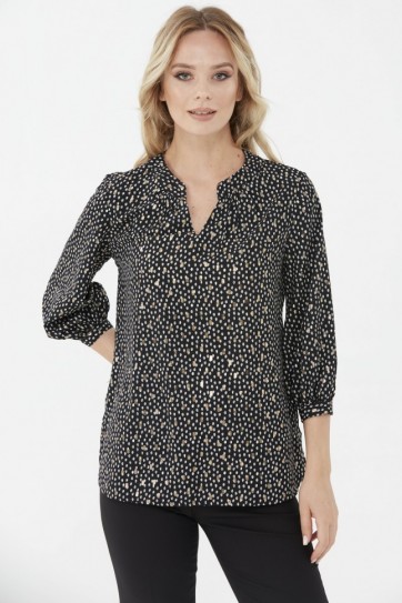 Yakası Plili Emprime Bluz