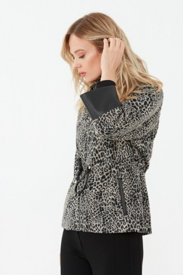 Beli Büzgülü Deri Kombinli Leopar Ceket