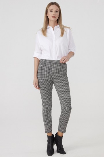 Kazayağı Dar Paça Pantolon