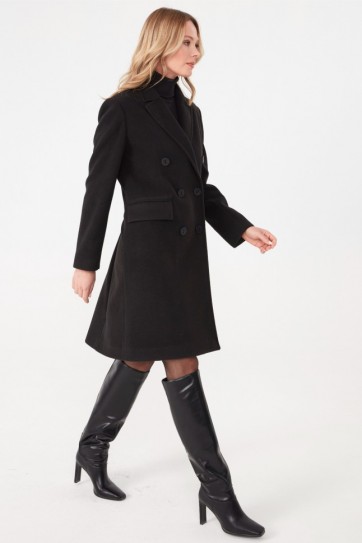 Erkek Yaka Kruvaze Balıksırtı Kaban