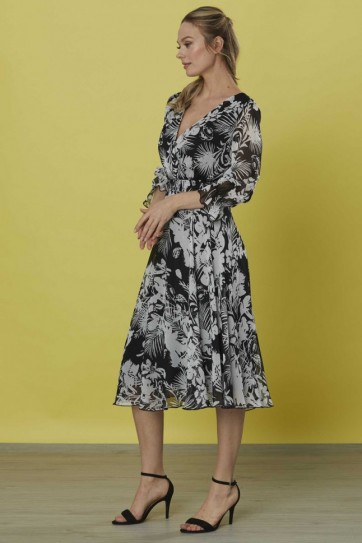 Beli ve Kolu Lastikli Emprime Elbise