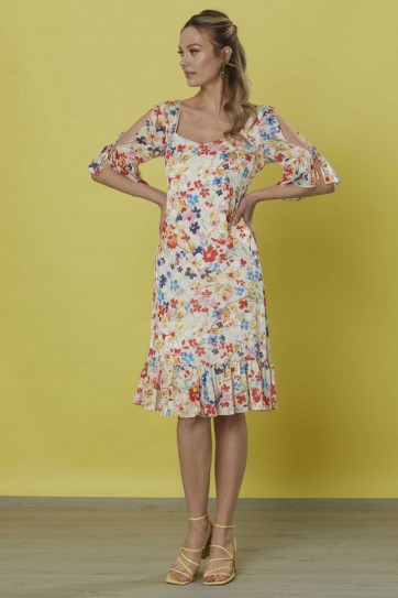 Kolu Yırtmaçlı Kalp Yaka Emprime Elbise