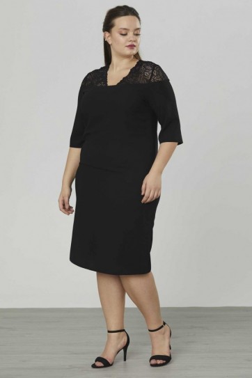 Büyük Beden Üstü Dantelli Kombinli Elbise