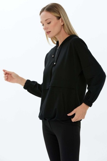 Kanguru Cep Yakası Fermuarlı Kapüşonlu Bluz